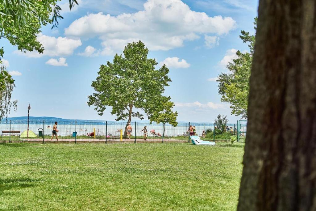 Chill & Relax Apartment Siófok Buitenkant foto